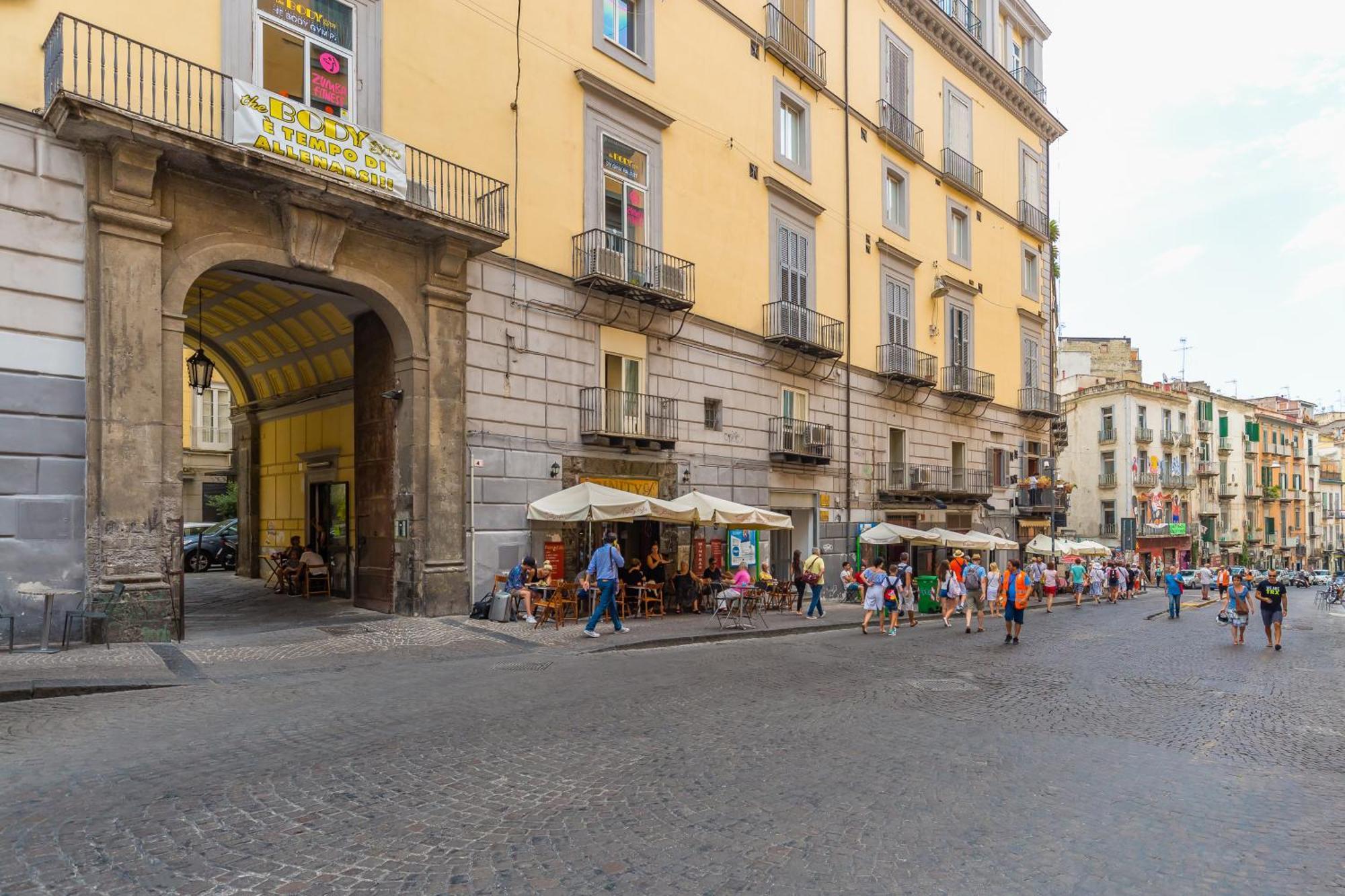 Residenza Trinita Maggiore 那不勒斯 外观 照片